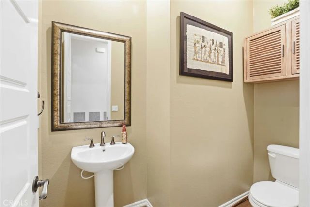 26492 Township Street, Saugus, CA 91350