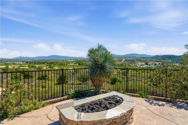 26492 Township Street, Saugus, CA 91350