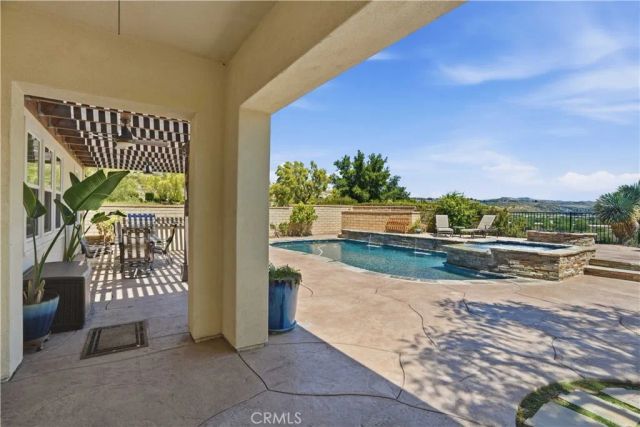 26492 Township Street, Saugus, CA 91350