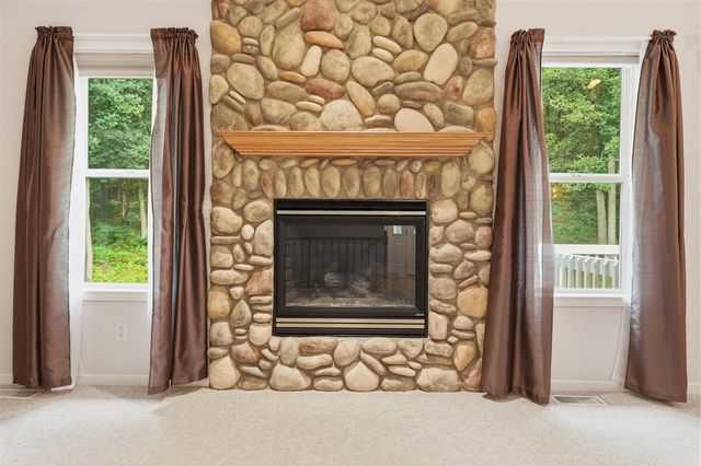5075 Bonasa Drive, Rockford, MI 49341