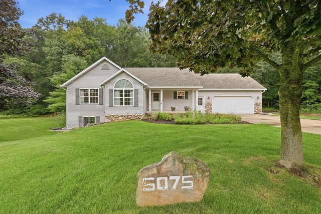 5075 Bonasa Drive, Rockford, MI 49341