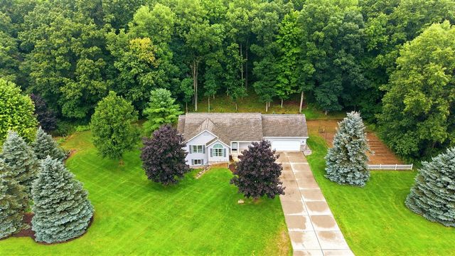 5075 Bonasa Drive, Rockford, MI 49341