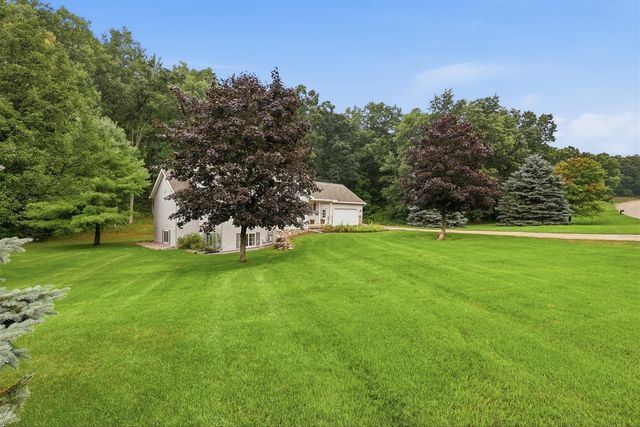 5075 Bonasa Drive, Rockford, MI 49341