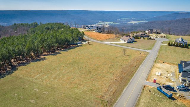 215 Deer Run Drive Jh215, Jasper, TN 37347