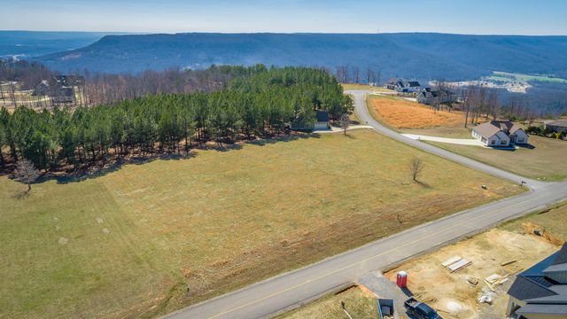 215 Deer Run Drive Jh215, Jasper, TN 37347
