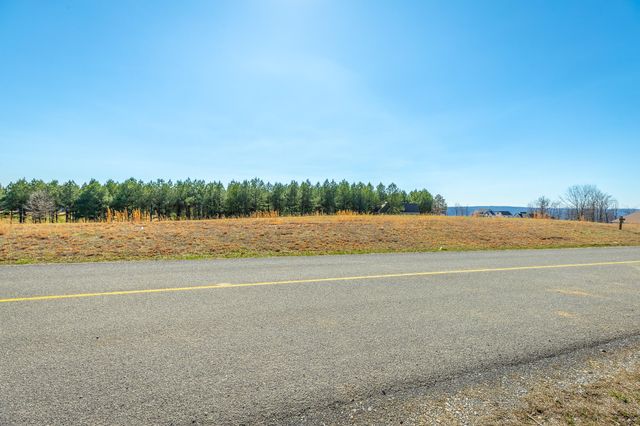 215 Deer Run Drive Jh215, Jasper, TN 37347
