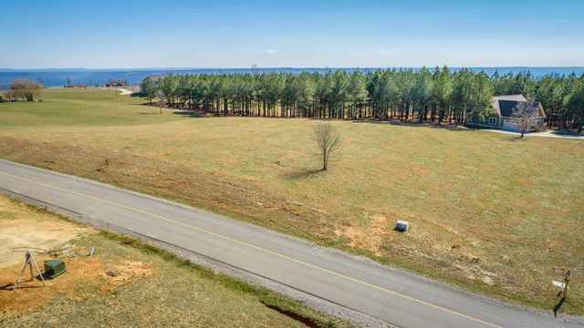 215 Deer Run Drive Jh215, Jasper, TN 37347