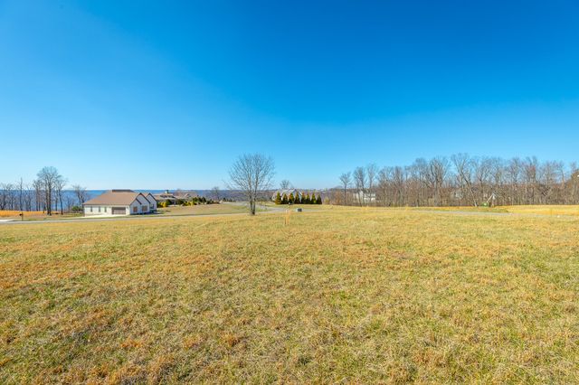 215 Deer Run Drive Jh215, Jasper, TN 37347