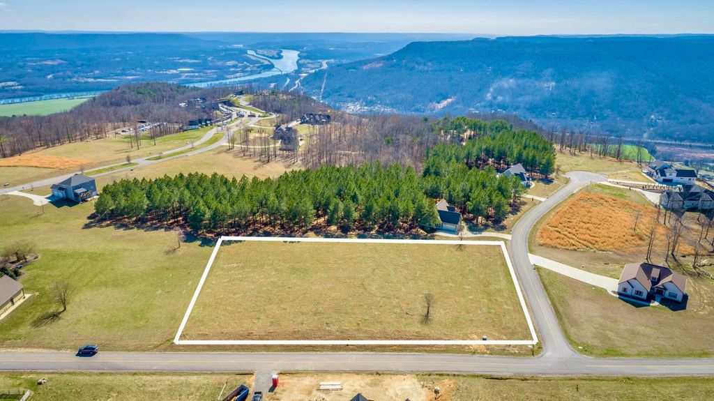 215 Deer Run Drive Jh215, Jasper, TN 37347
