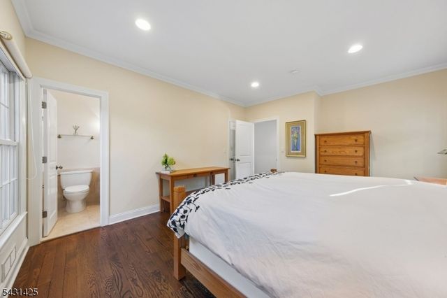 100 Browning Rd, Millburn Twp., NJ 07078