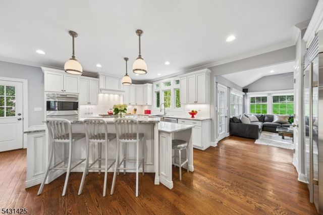 100 Browning Rd, Millburn Twp., NJ 07078