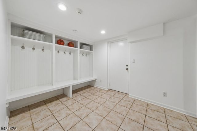 100 Browning Rd, Millburn Twp., NJ 07078