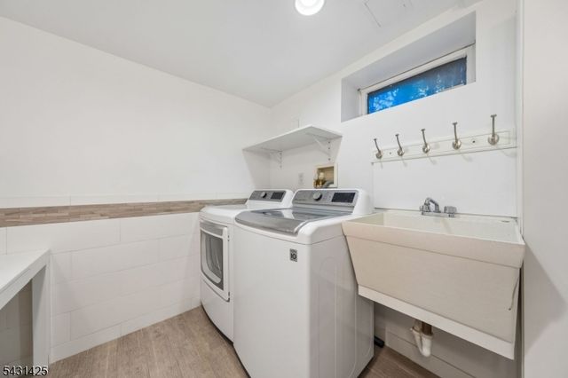 100 Browning Rd, Millburn Twp., NJ 07078