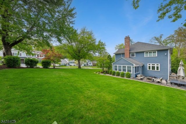 100 Browning Rd, Millburn Twp., NJ 07078