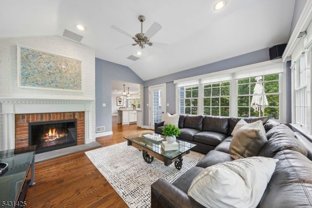 100 Browning Rd, Millburn Twp., NJ 07078