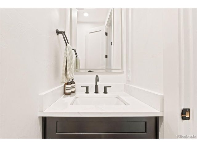 1695 Zenobia St 1, Denver, CO 80204