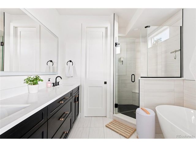 1695 Zenobia St 1, Denver, CO 80204