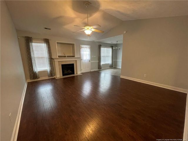 2144 Saint Nicholas Drive, Hope Mills, NC 28348