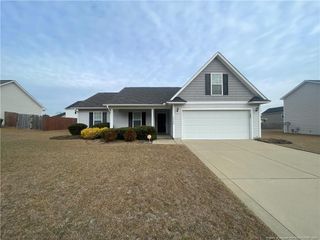 2144 Saint Nicholas Drive, Hope Mills, NC 28348