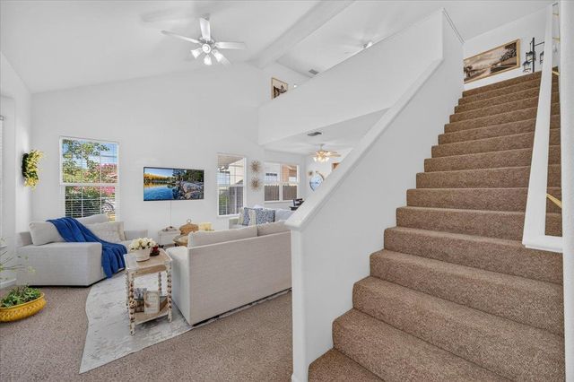 337 Village Drive, Dinuba, CA 93618