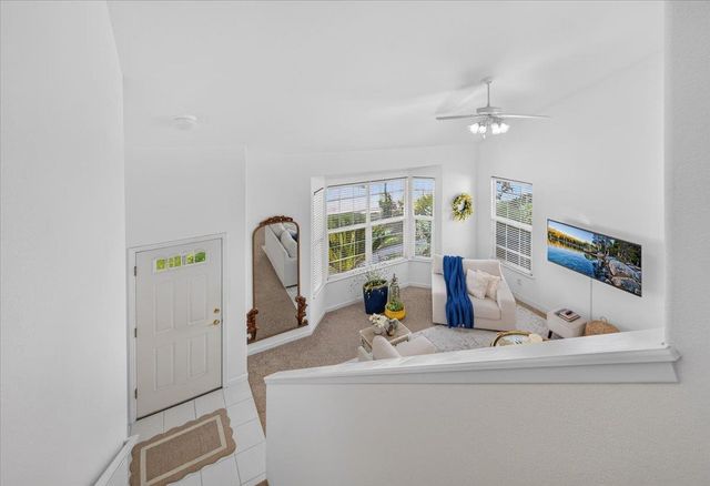 337 Village Drive, Dinuba, CA 93618