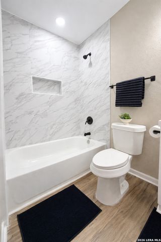 215 E Lubbock, San Antonio, TX 78204