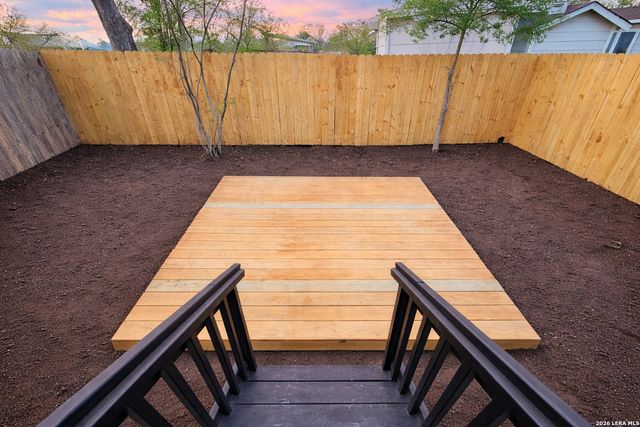 215 E Lubbock, San Antonio, TX 78204