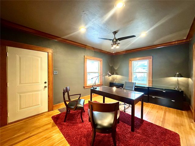 605 8th Avenue, Marion, IA 52302