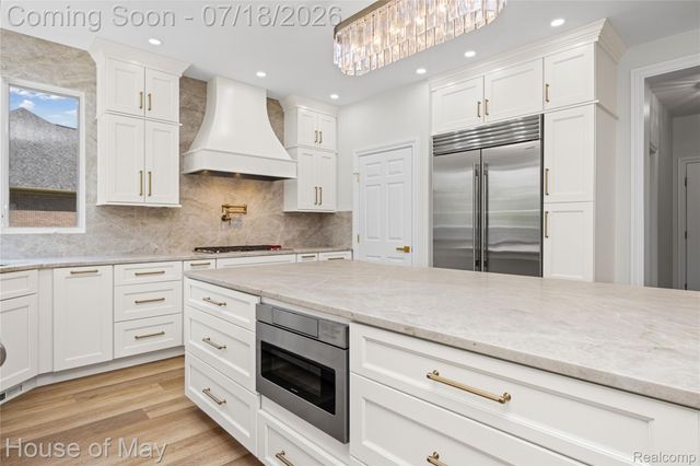 6411 Lapham Court, Salem Township, MI 48170