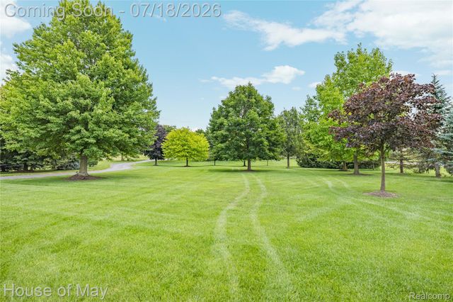 6411 Lapham Court, Salem Township, MI 48170