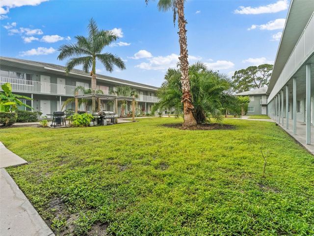 335 47TH AVENUE N 244, St Petersburg, FL 33703