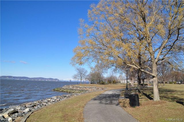 1 S Astor Street 302, Irvington, NY 10533