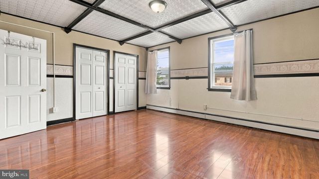 10025 S CANTERBURY RD, Philadelphia, PA 19114