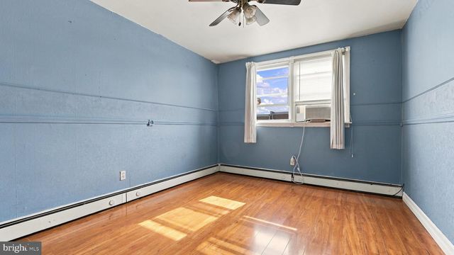 10025 S CANTERBURY RD, Philadelphia, PA 19114