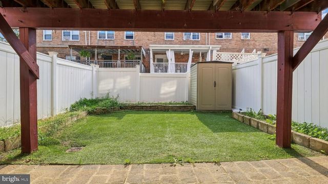 10025 S CANTERBURY RD, Philadelphia, PA 19114