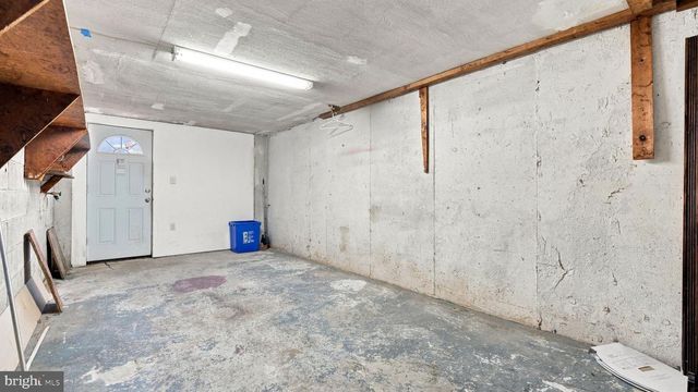 10025 S CANTERBURY RD, Philadelphia, PA 19114