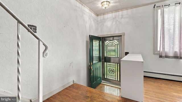 10025 S CANTERBURY RD, Philadelphia, PA 19114