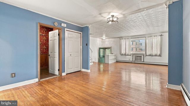 10025 S CANTERBURY RD, Philadelphia, PA 19114