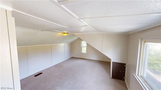 34 W Lewis Street, Struthers, OH 44471