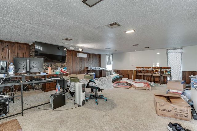 6300 S Broadway Drive, Oklahoma City, OK 73139