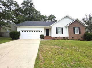 910 Foxhunt Lane, Fayetteville, NC 28314