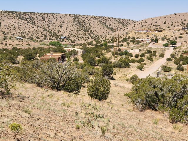 4 CHARLOTTE LN, Placitas, NM 87043