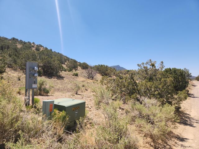 4 CHARLOTTE LN, Placitas, NM 87043