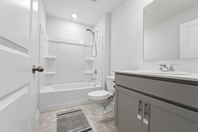 3040 Wyntree Drive, Columbus, OH 43232