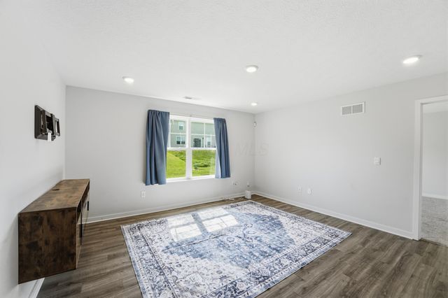 3040 Wyntree Drive, Columbus, OH 43232