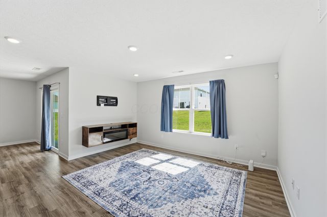3040 Wyntree Drive, Columbus, OH 43232