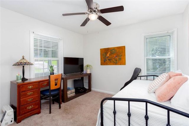 2880 Hall Drive SE, Smyrna, GA 30082