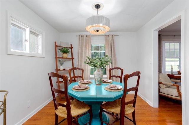 2880 Hall Drive SE, Smyrna, GA 30082