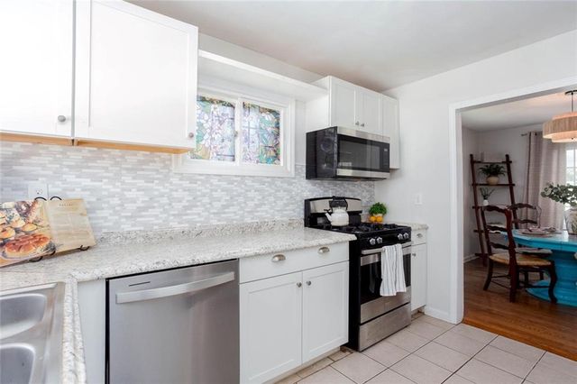 2880 Hall Drive SE, Smyrna, GA 30082