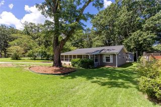 2880 Hall Drive SE, Smyrna, GA 30082
